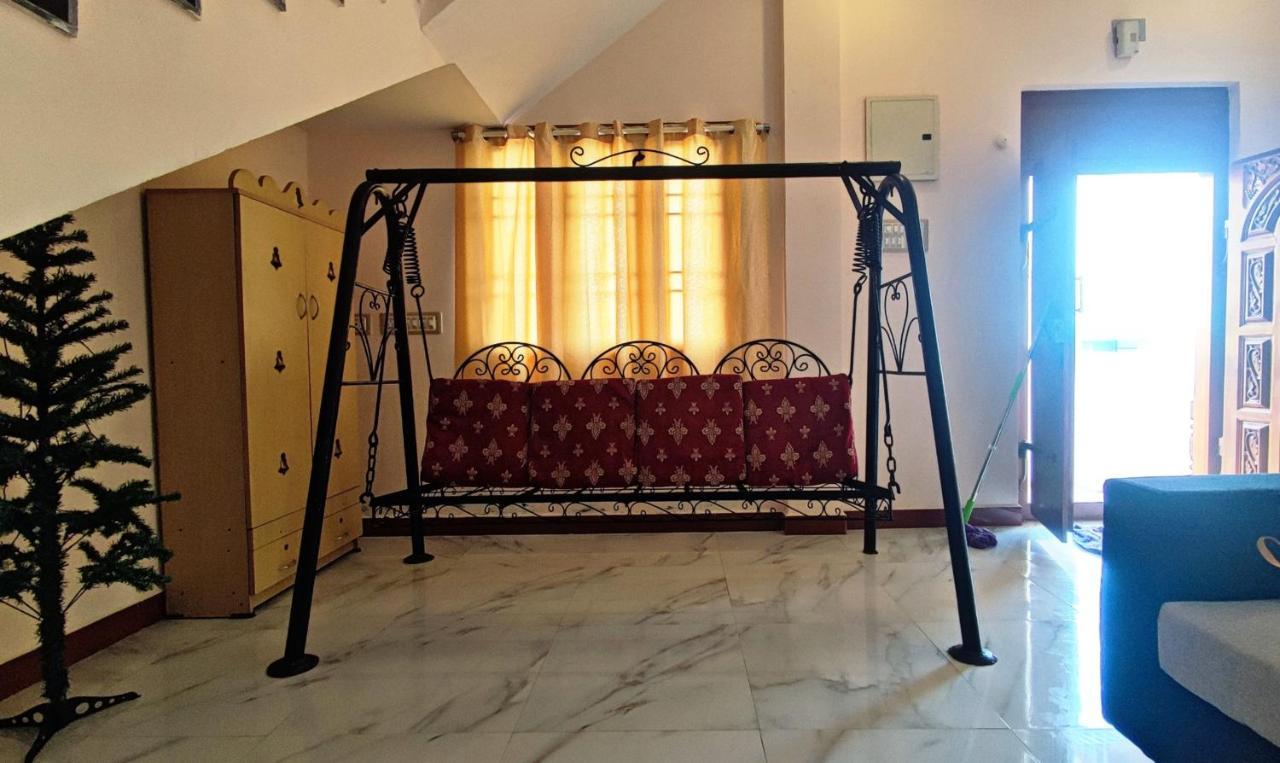Le Cadillac Bungalow Pondicherry Bagian luar foto