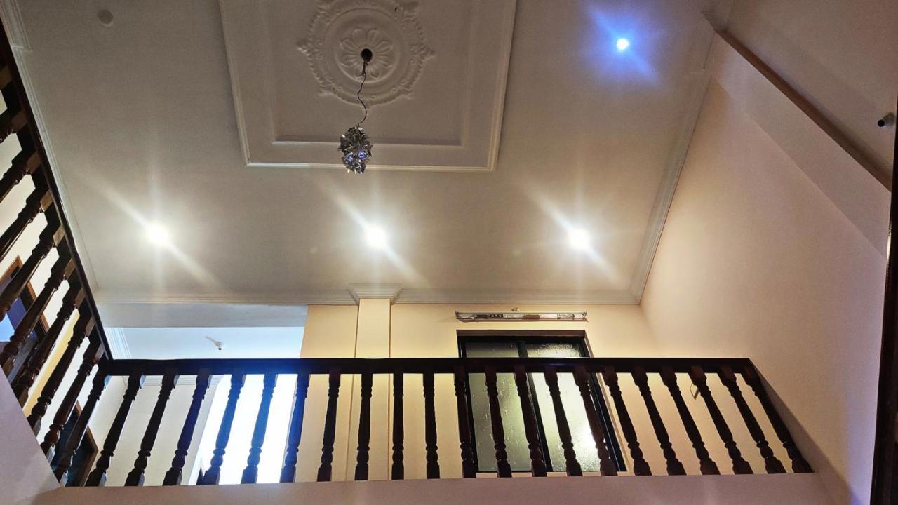 Le Cadillac Bungalow Pondicherry Bagian luar foto