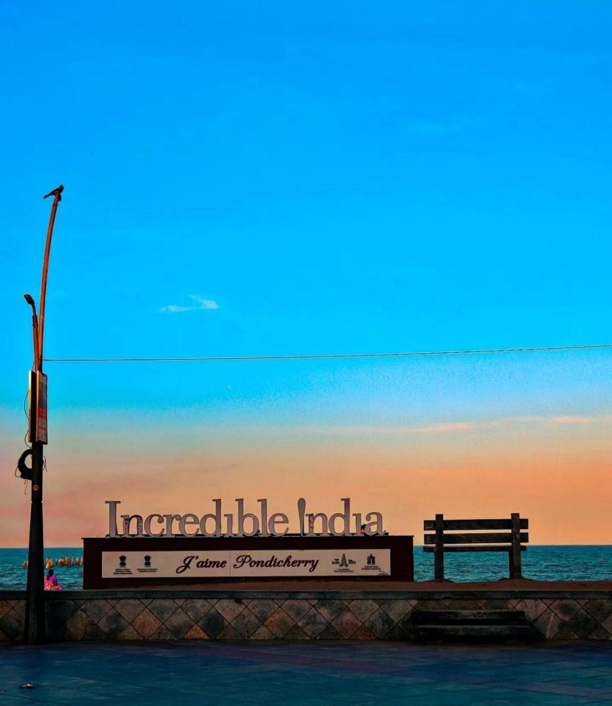 Le Cadillac Bungalow Pondicherry Bagian luar foto